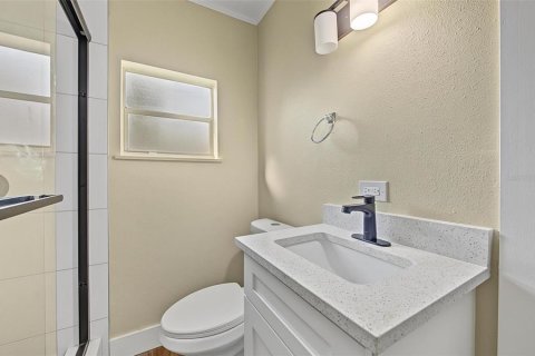 Villa ou maison à vendre à Palm Harbor, Floride: 2 chambres, 112.78 m2 № 2410129 - photo 17