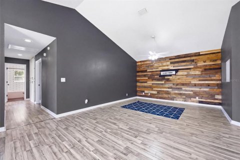 Casa en venta en Deltona, Florida, 3 dormitorios, 149.94 m2 № 2259403 - foto 11