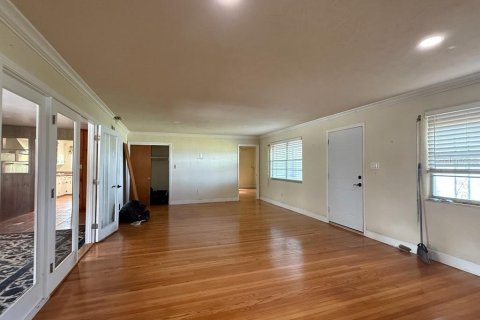 House in Port Orange, Florida 3 bedrooms, 208.29 sq.m. № 1688407 - photo 4