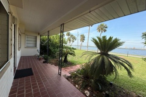 House in Port Orange, Florida 3 bedrooms, 208.29 sq.m. № 1688407 - photo 26