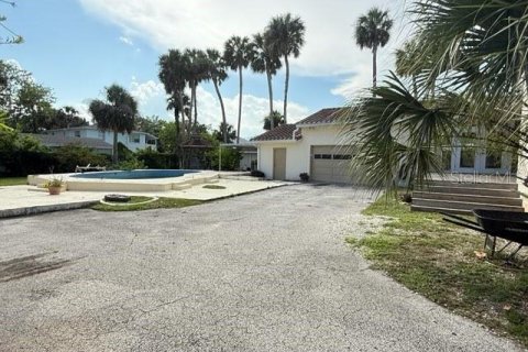 House in Port Orange, Florida 3 bedrooms, 208.29 sq.m. № 1688407 - photo 14