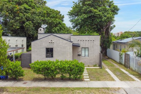 Casa en venta en Miami, Florida, 3 dormitorios, 84.36 m2 № 1992275 - foto 25