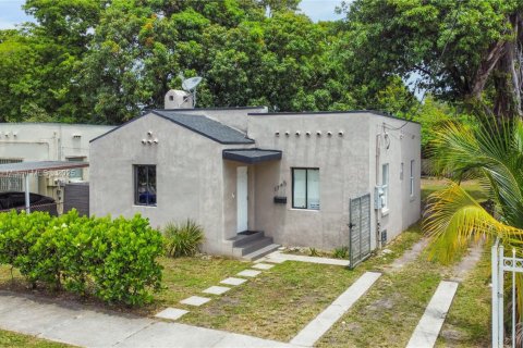 Casa en venta en Miami, Florida, 3 dormitorios, 84.36 m2 № 1992275 - foto 24