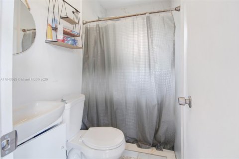 Casa en venta en Miami, Florida, 3 dormitorios, 84.36 m2 № 1992275 - foto 13