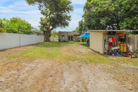 Casa en venta en Miami, Florida, 3 dormitorios, 84.36 m2 № 1992275 - foto 8