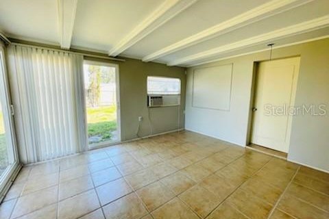 House in Venice, Florida 4 bedrooms, 160.16 sq.m. № 2380971 - photo 13