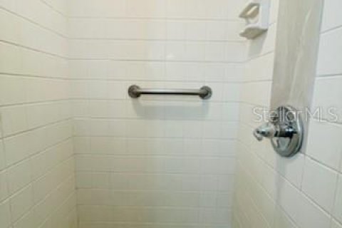 House in Venice, Florida 4 bedrooms, 160.16 sq.m. № 2380971 - photo 12
