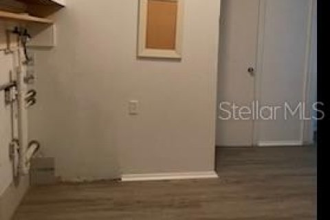 House in Venice, Florida 4 bedrooms, 160.16 sq.m. № 2380971 - photo 18