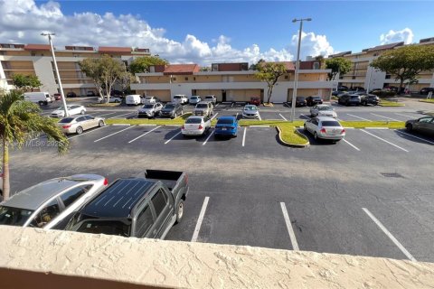 Condominio en venta en Miami, Florida, 2 dormitorios, 89.93 m2 № 2012718 - foto 11