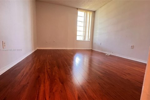 Condominio en venta en Miami, Florida, 2 dormitorios, 89.93 m2 № 2012718 - foto 3