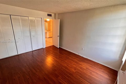 Condominio en venta en Miami, Florida, 2 dormitorios, 89.93 m2 № 2012718 - foto 4