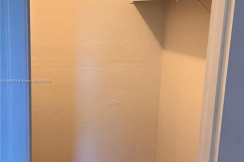 Condominio en venta en Miami, Florida, 2 dormitorios, 89.93 m2 № 2012718 - foto 10