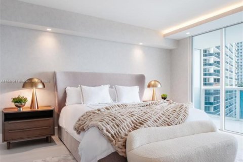 Condominio en alquiler en Hallandale Beach, Florida, 3 dormitorios, 191.84 m2 № 1935855 - foto 20