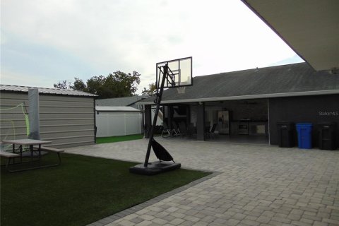 House in Tampa, Florida 3 bedrooms, 138.24 sq.m. № 1882899 - photo 26