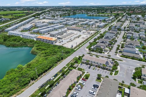 Adosado en venta en Florida City, Florida, 3 dormitorios, 122.17 m2 № 1871386 - foto 21