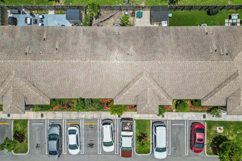 Adosado en venta en Florida City, Florida, 3 dormitorios, 122.17 m2 № 1871386 - foto 16