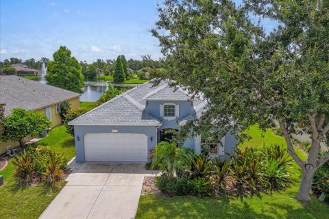 House in Palmetto, Florida 4 bedrooms, 192.59 sq.m. № 1795124 - photo 1