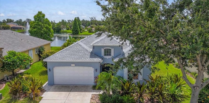 House in Palmetto, Florida 4 bedrooms, 192.59 sq.m. № 1795124