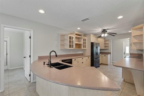 Casa en venta en Port Charlotte, Florida, 2 dormitorios, 168.99 m2 № 1912497 - foto 10