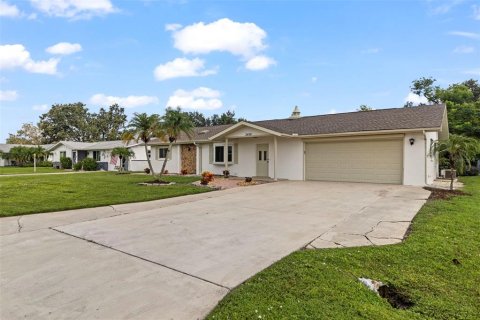 Casa en venta en Port Charlotte, Florida, 2 dormitorios, 168.99 m2 № 1912497 - foto 4