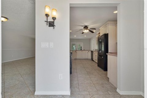 Casa en venta en Port Charlotte, Florida, 2 dormitorios, 168.99 m2 № 1912497 - foto 5