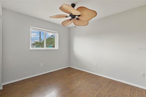 Casa en venta en Port Charlotte, Florida, 2 dormitorios, 168.99 m2 № 1912497 - foto 17