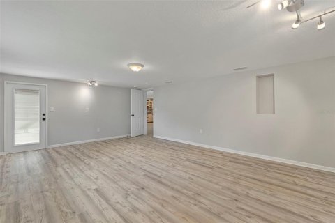 Casa en venta en Port Charlotte, Florida, 2 dormitorios, 168.99 m2 № 1912497 - foto 25