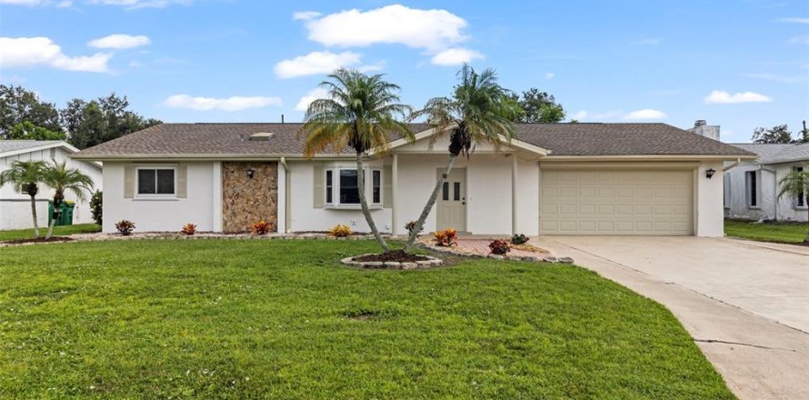 Casa en Port Charlotte, Florida 2 dormitorios, 168.99 m2 № 1912497
