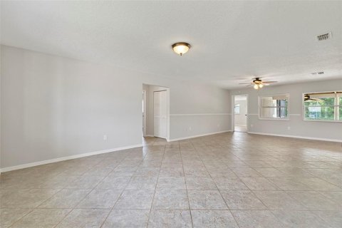 Casa en venta en Port Charlotte, Florida, 2 dormitorios, 168.99 m2 № 1912497 - foto 6
