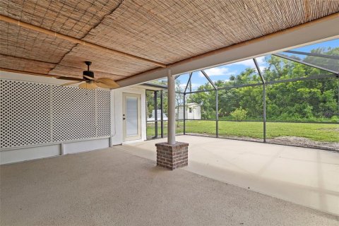 Casa en venta en Port Charlotte, Florida, 2 dormitorios, 168.99 m2 № 1912497 - foto 28
