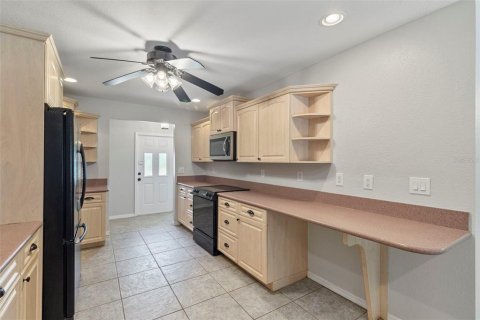 Casa en venta en Port Charlotte, Florida, 2 dormitorios, 168.99 m2 № 1912497 - foto 12