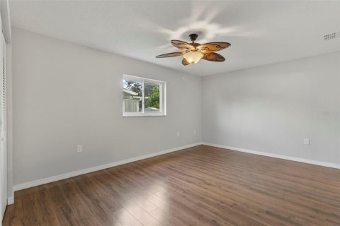 Casa en venta en Port Charlotte, Florida, 2 dormitorios, 168.99 m2 № 1912497 - foto 19