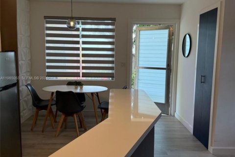 Condo in Fort Lauderdale, Florida, 1 bedroom  № 2047063 - photo 15