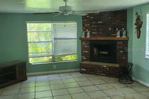 House in Sarasota, Florida 3 bedrooms, 140.28 sq.m. № 1824795 - photo 10