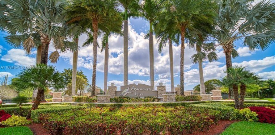 Touwnhouse à Miami, Floride 3 chambres, 165.09 m2 № 1947760