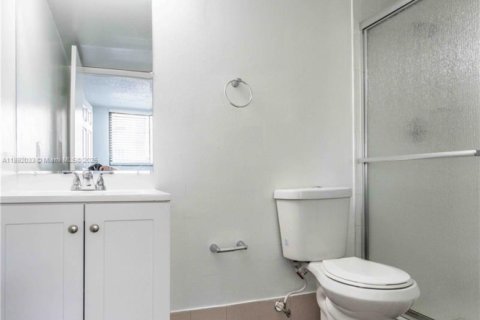 Снять в аренду квартиру в Майами-Бич, Флорида 2 спальни, 92.9м2, № 1943803 - фото 14