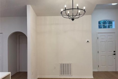House in Orlando, Florida 3 bedrooms, 138.61 sq.m. № 1771946 - photo 14