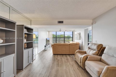 Condo in Davie, Florida, 2 bedrooms  № 2067445 - photo 29