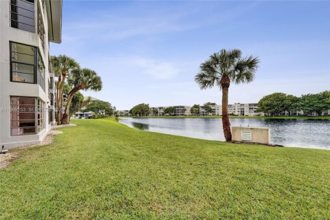 Condo in Davie, Florida, 2 bedrooms  № 2067445 - photo 3