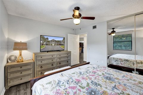 Condo in Davie, Florida, 2 bedrooms  № 2067445 - photo 12