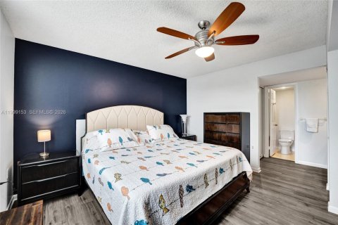 Condo in Davie, Florida, 2 bedrooms  № 2067445 - photo 10