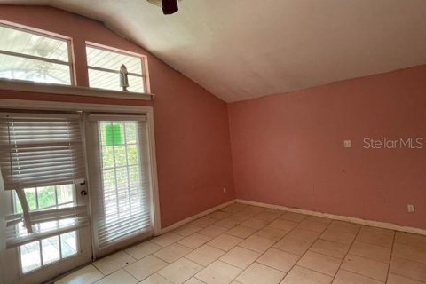 House in Tampa, Florida 3 bedrooms, 126.72 sq.m. № 1769626 - photo 8