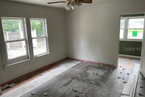 House in Tampa, Florida 3 bedrooms, 126.72 sq.m. № 1769626 - photo 12