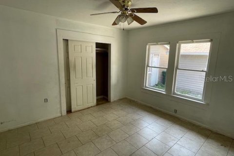 House in Tampa, Florida 3 bedrooms, 126.72 sq.m. № 1769626 - photo 11