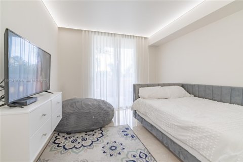 Купить кондоминиум в Санни-Айлс-Бич, Флорида 3 спальни, 134.62м2, № 1983219 - фото 10