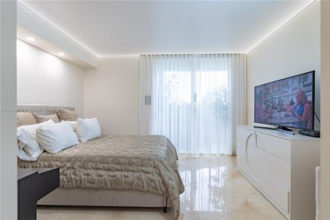 Купить кондоминиум в Санни-Айлс-Бич, Флорида 3 спальни, 134.62м2, № 1983219 - фото 6