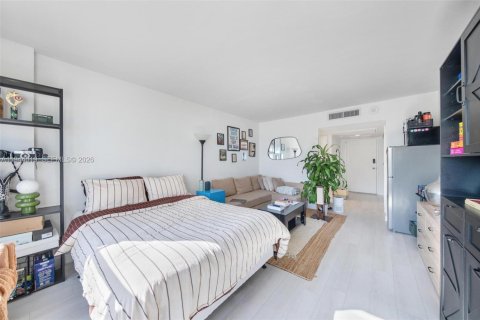 Copropriété à vendre à Miami, Floride: 2 chambres, 126.16 m2 № 2001175 - photo 21