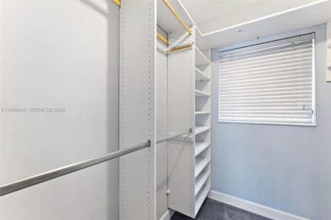 Condominio en alquiler en Pompano Beach, Florida, 1 dormitorio, 59.36 m2 № 1997417 - foto 12