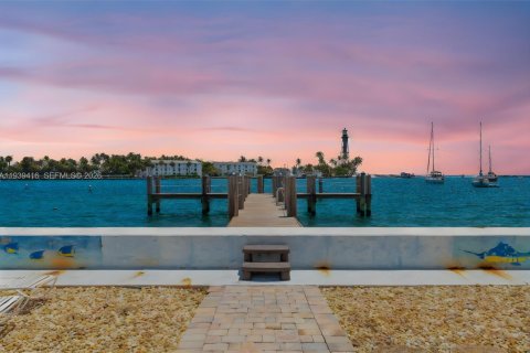 Condominio en Pompano Beach, Florida, 1 dormitorio № 1997417