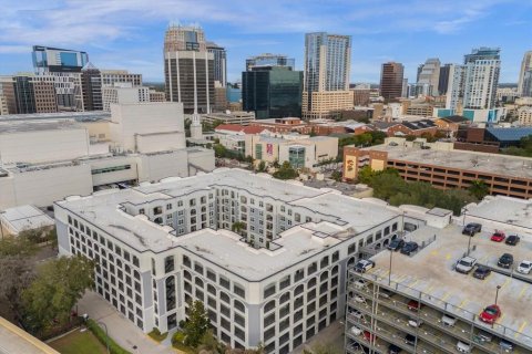 Condo in Orlando, Florida, 1 bedroom  № 1853546 - photo 1